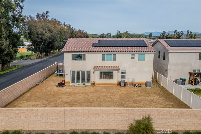 32813 Oakland, Winchester, CA 92596