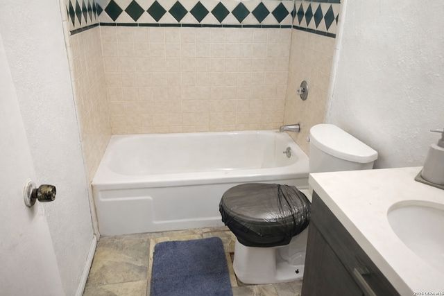 5110 Saint Nicholas, San Antonio, TX 78228