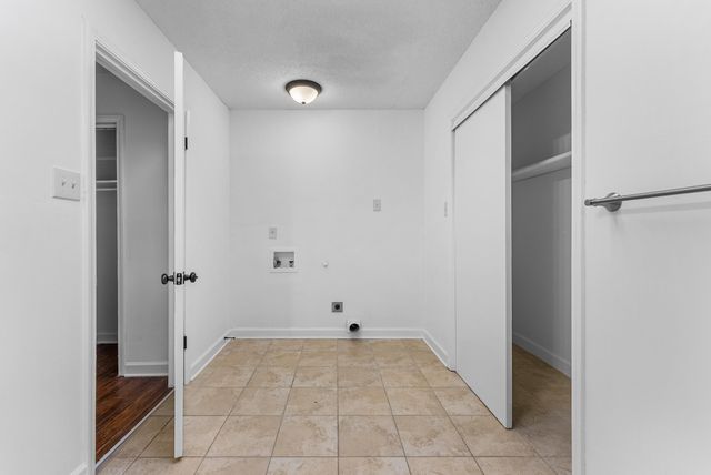 810 INDIAN DR, Memphis, TN 38122