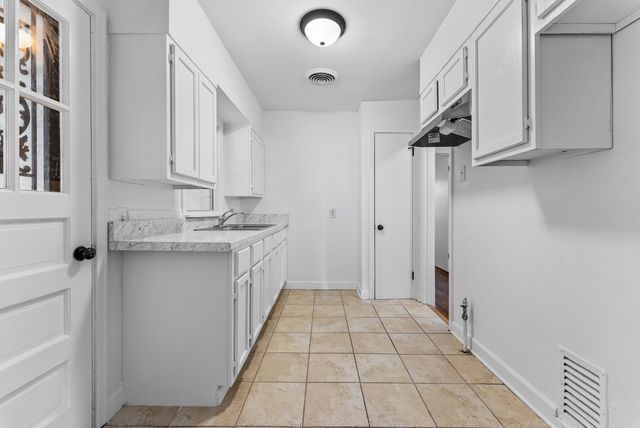 810 INDIAN DR, Memphis, TN 38122