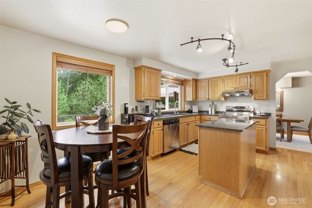 381 Cambrae Drive, Camano Island, WA 98282