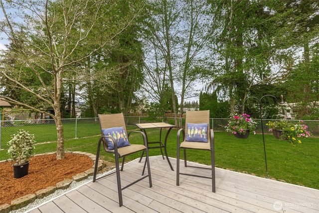 381 Cambrae Drive, Camano Island, WA 98282