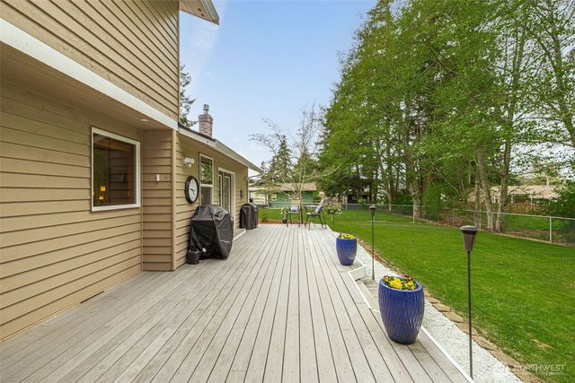 381 Cambrae Drive, Camano Island, WA 98282