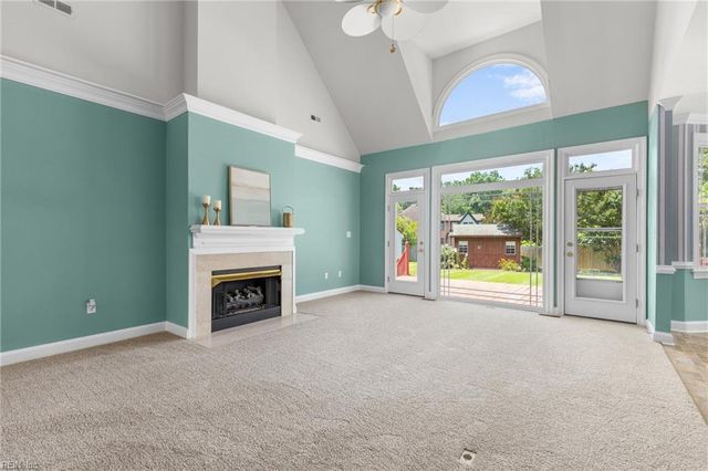 524 Shadow Brooke DR, Chesapeake, VA 23320