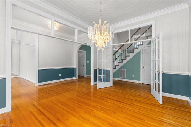 524 Shadow Brooke DR, Chesapeake, VA 23320
