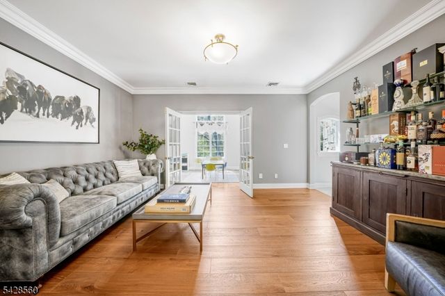 9 Pennbrook Ct, Montville Twp., NJ 07045
