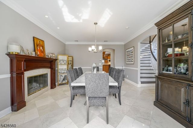 9 Pennbrook Ct, Montville Twp., NJ 07045