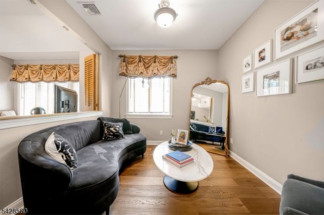 9 Pennbrook Ct, Montville Twp., NJ 07045