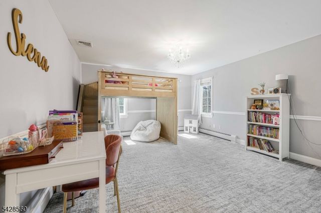 9 Pennbrook Ct, Montville Twp., NJ 07045
