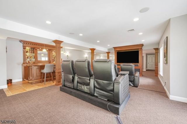 9 Pennbrook Ct, Montville Twp., NJ 07045