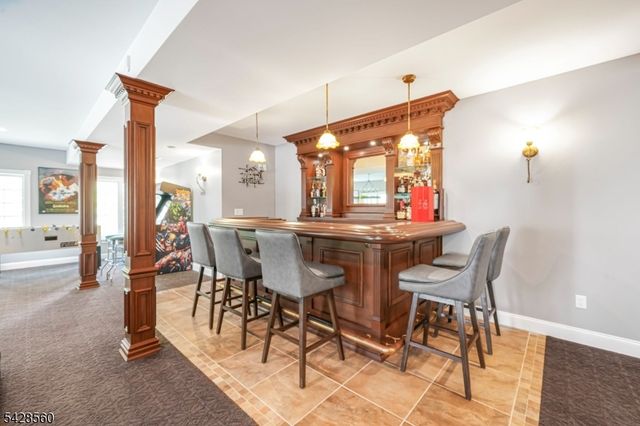 9 Pennbrook Ct, Montville Twp., NJ 07045