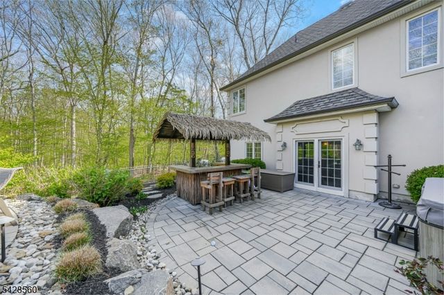 9 Pennbrook Ct, Montville Twp., NJ 07045