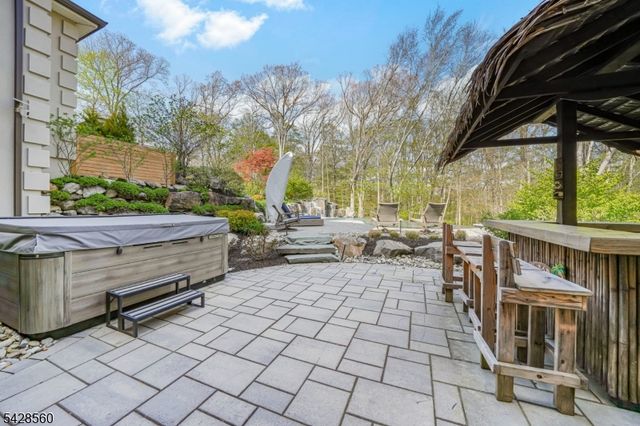 9 Pennbrook Ct, Montville Twp., NJ 07045