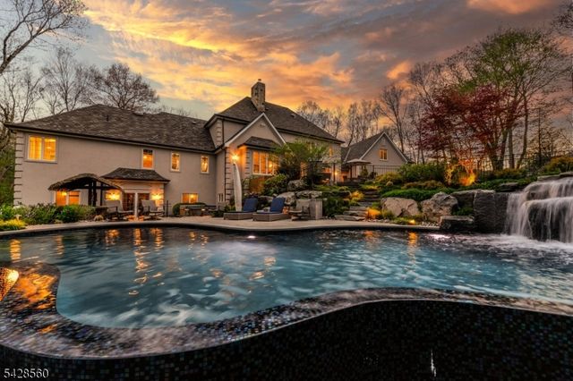 9 Pennbrook Ct, Montville Twp., NJ 07045