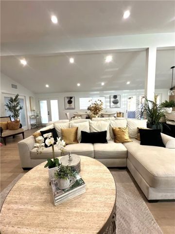 12746 Martha Ann, Los Alamitos, CA 90720