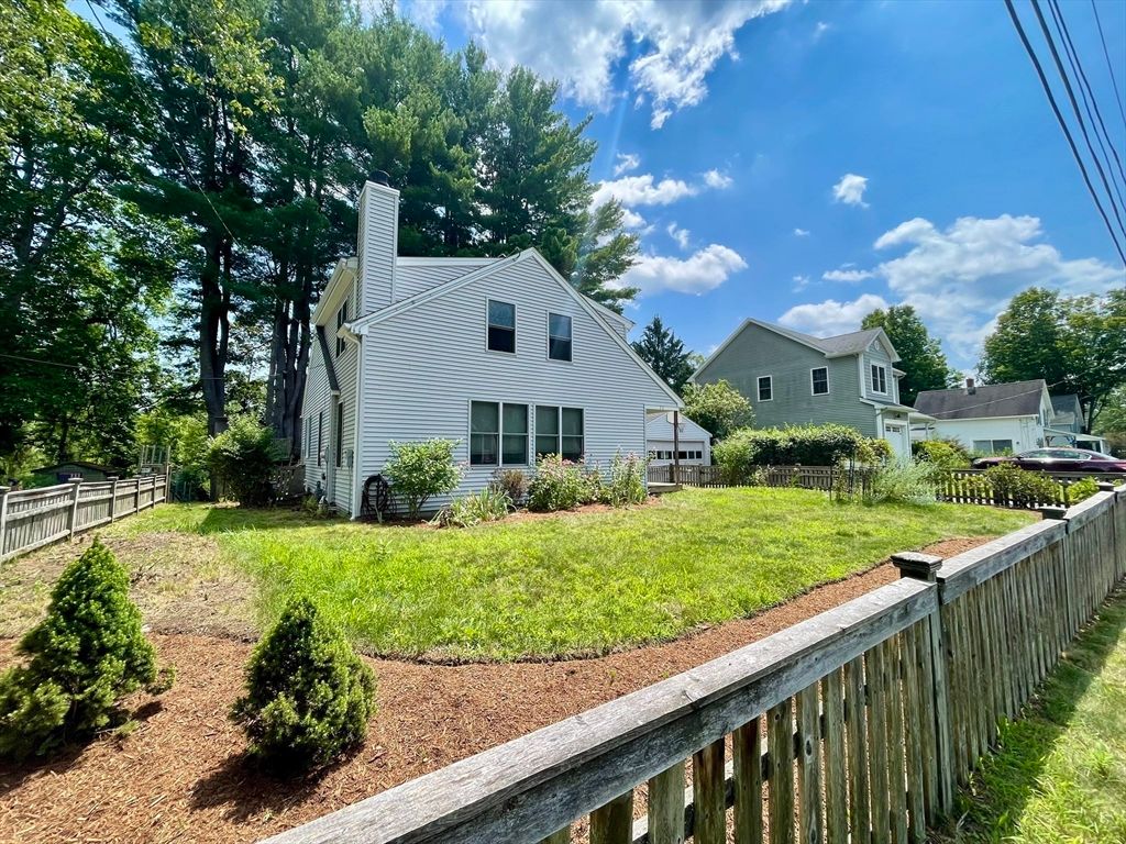 30 Landy Ave, Northampton, MA 01062