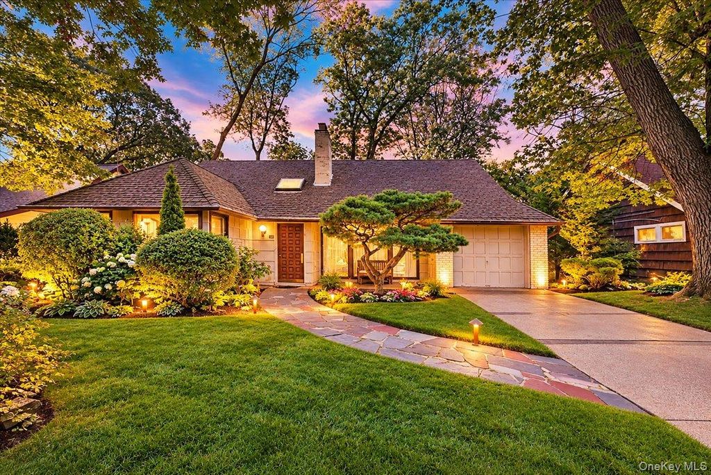 36 Range Drive, Merrick, NY 11566 — exterior