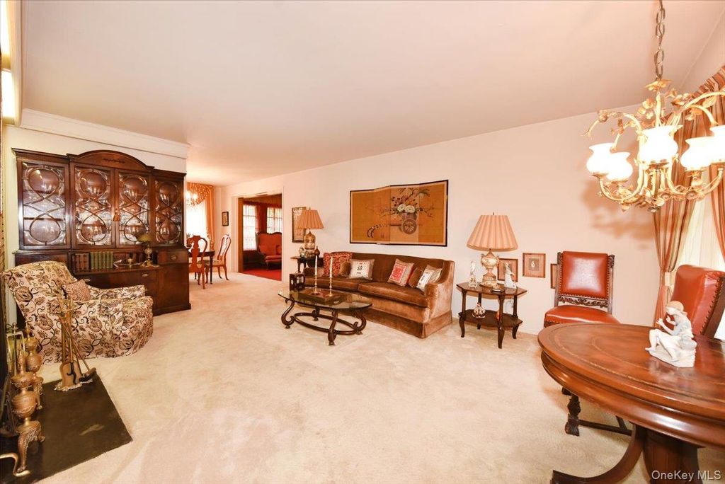 36 Range Drive, Merrick, NY 11566 — photo 4