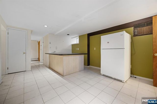 1026 Jassamine Way, Fort Lee, NJ 07024