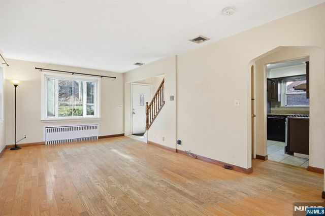 1026 Jassamine Way, Fort Lee, NJ 07024