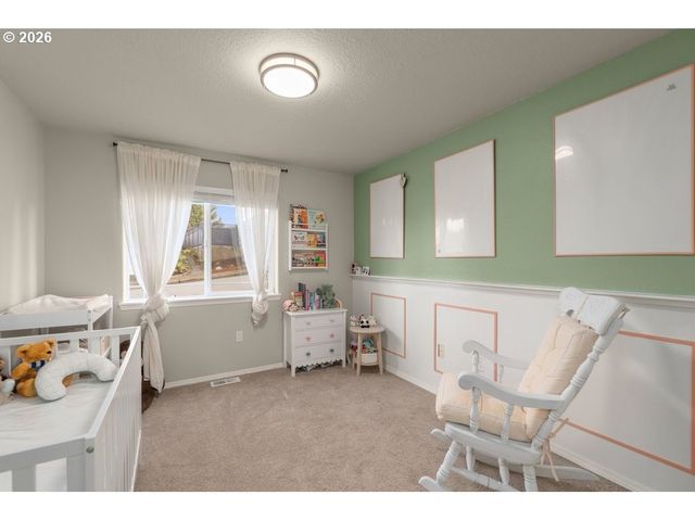 13261 Sw ESSEX Dr, Portland, OR 97223