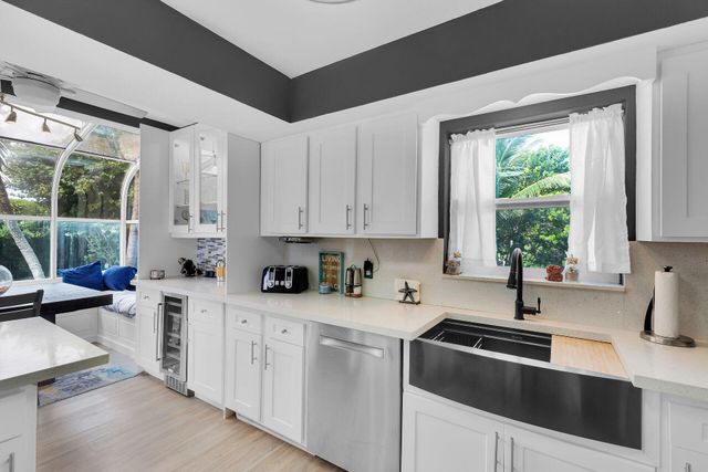 143 Aregood Lane D1, Plantation Key, FL 33036