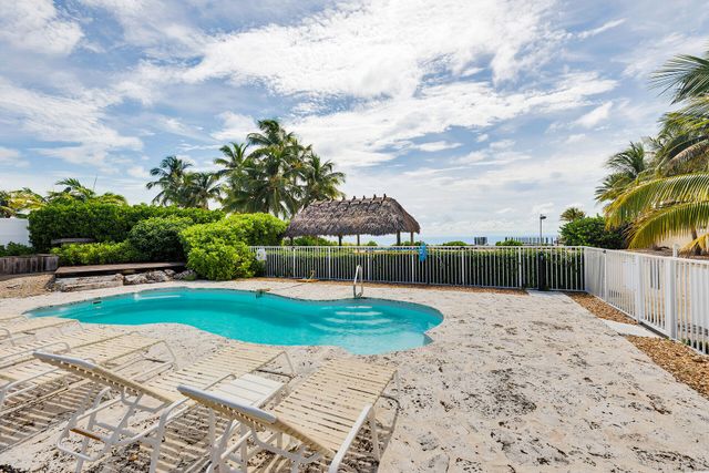 143 Aregood Lane D1, Plantation Key, FL 33036