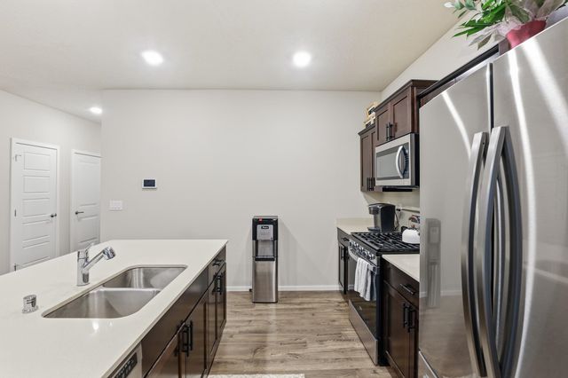 3231 N Stanley Rd, Spokane, WA 99217