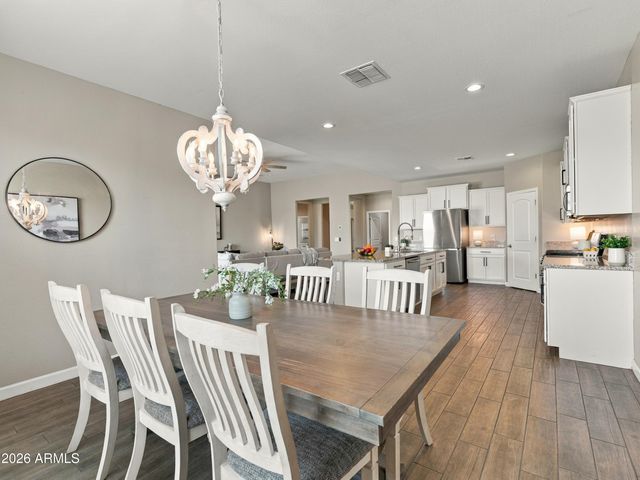 587 W DANISH RED Trail, San Tan Valley, AZ 85143