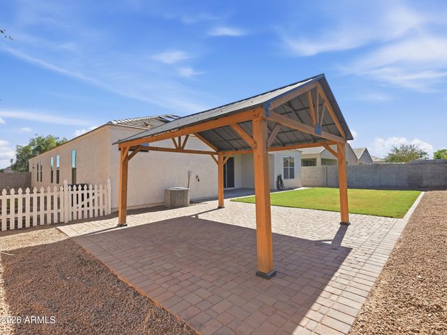 587 W DANISH RED Trail, San Tan Valley, AZ 85143