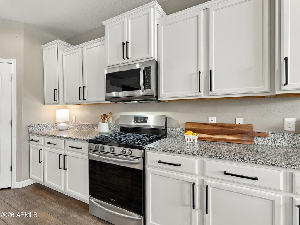 587 W DANISH RED Trail, San Tan Valley, AZ 85143 — photo 2