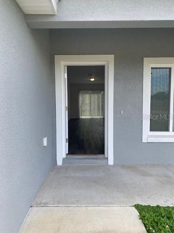 40 MAPLE LANE, Ocklawaha, FL 32179