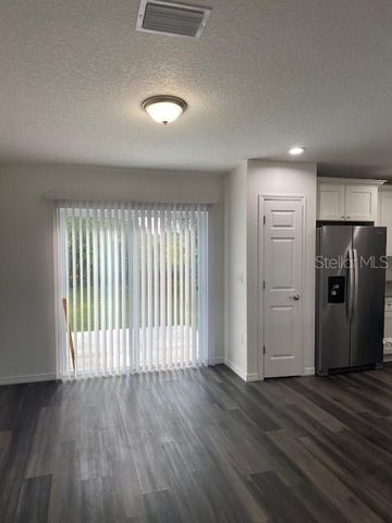 40 MAPLE LANE, Ocklawaha, FL 32179