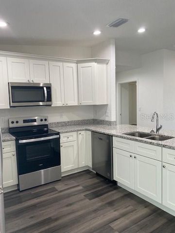 40 MAPLE LANE, Ocklawaha, FL 32179