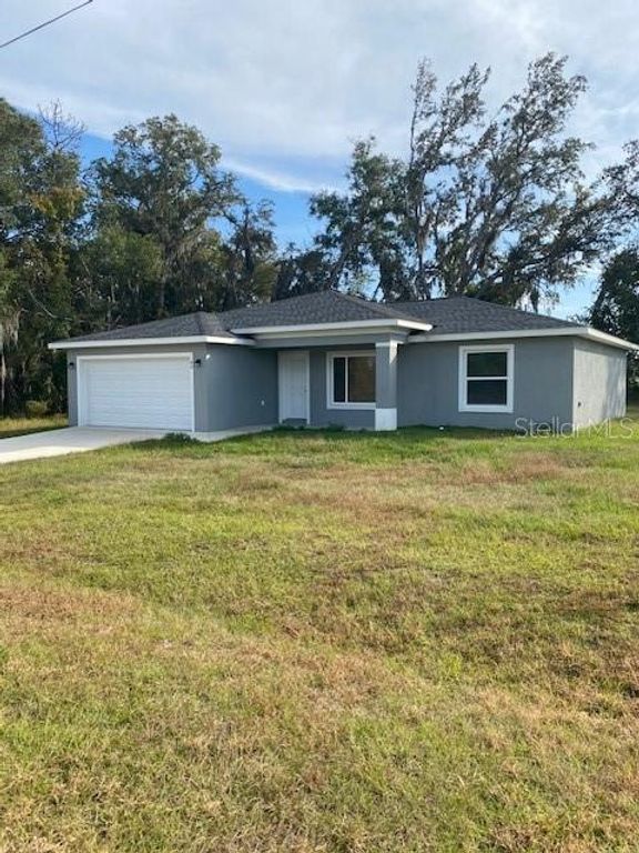 40 MAPLE LANE, Ocklawaha, FL 32179