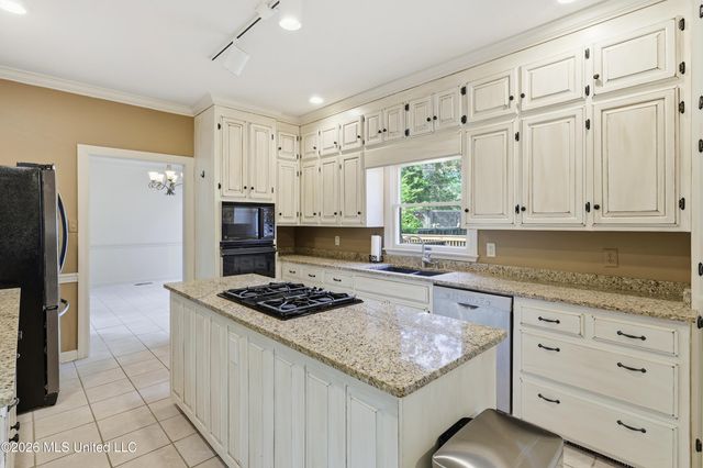 9 Avery Circle, Jackson, MS 39211