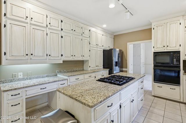 9 Avery Circle, Jackson, MS 39211