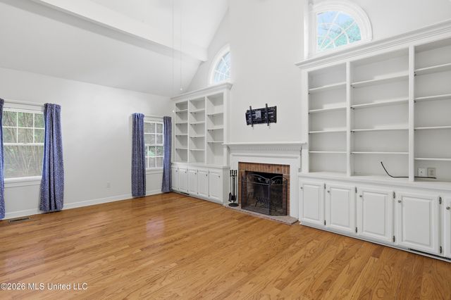 9 Avery Circle, Jackson, MS 39211