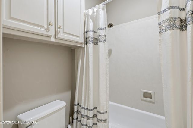 9 Avery Circle, Jackson, MS 39211
