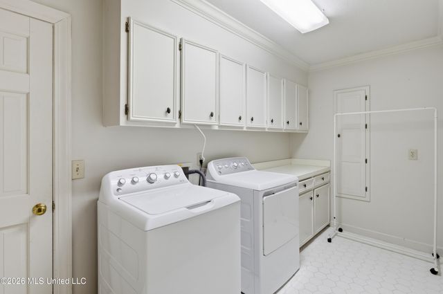 9 Avery Circle, Jackson, MS 39211
