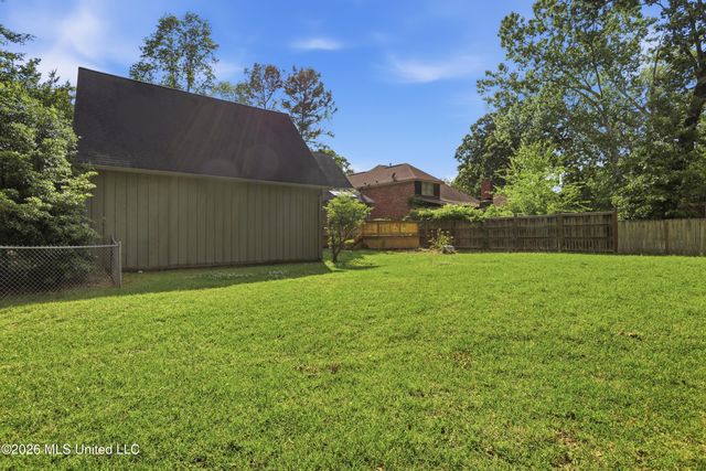 9 Avery Circle, Jackson, MS 39211
