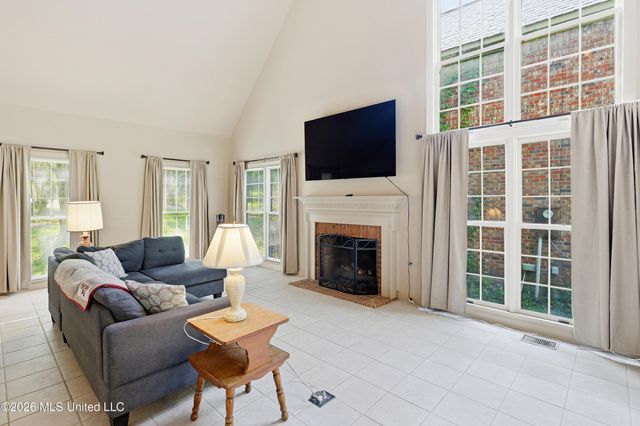 9 Avery Circle, Jackson, MS 39211