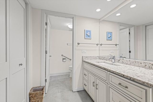 2374 N Westwood Lane, Palatine, IL 60074