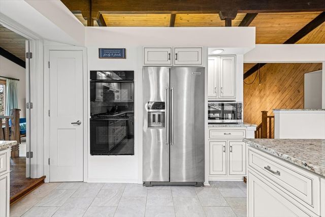 2374 N Westwood Lane, Palatine, IL 60074