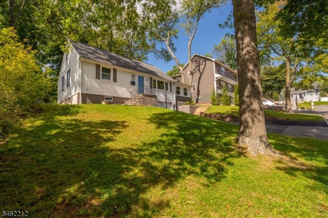 18 Lorelei Rd, West Orange Twp., NJ 07052