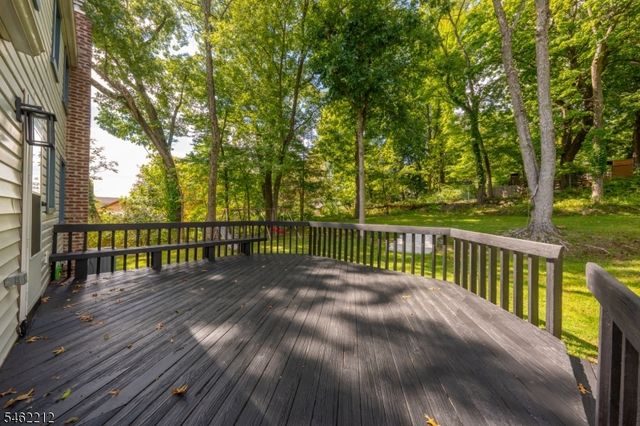 18 Lorelei Rd, West Orange Twp., NJ 07052