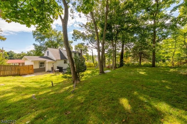 18 Lorelei Rd, West Orange Twp., NJ 07052