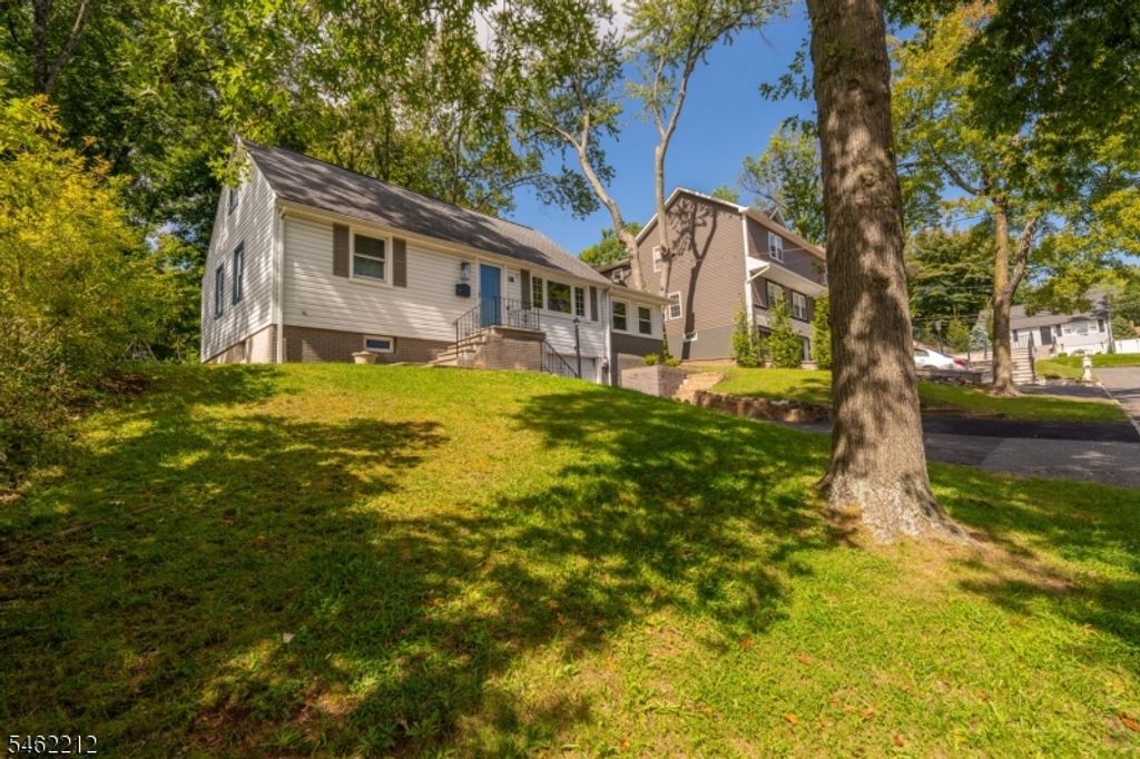 18 Lorelei Rd, West Orange Twp., NJ 07052 — photo 3