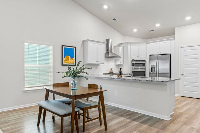 5807 Whitebark Dr., Myrtle Beach, SC 29577