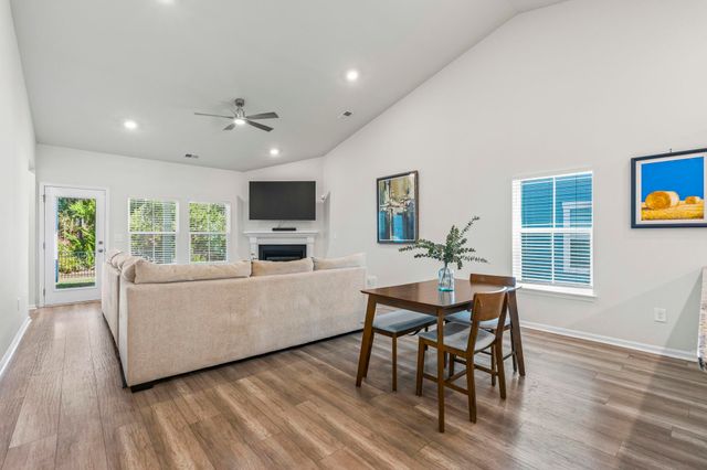 5807 Whitebark Dr., Myrtle Beach, SC 29577